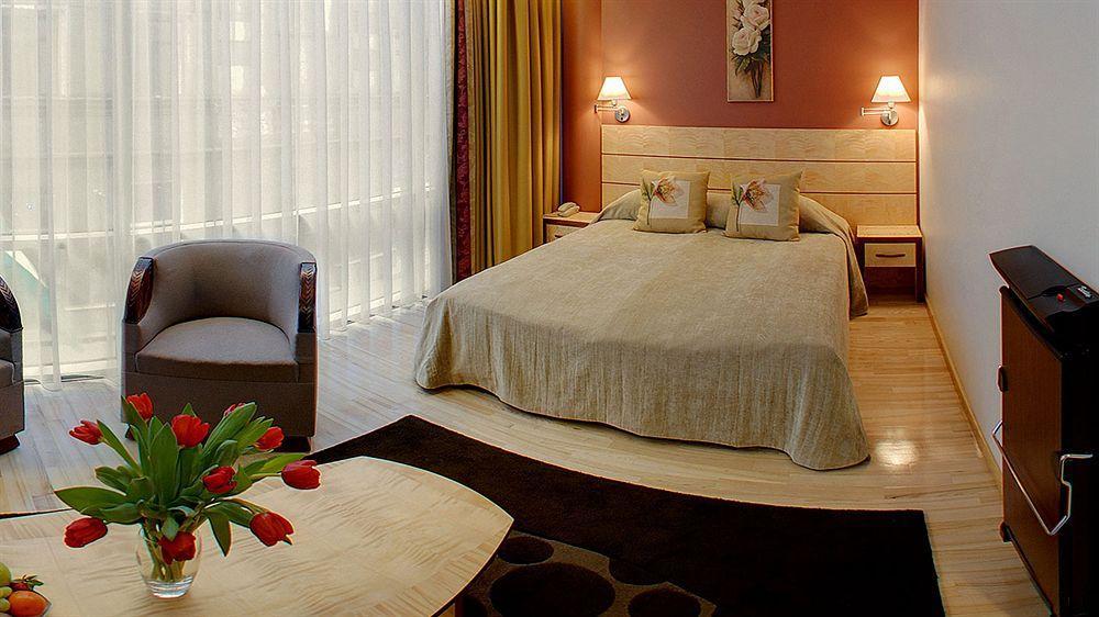 Royal Square Hotel & Suites Riga Ngoại thất bức ảnh