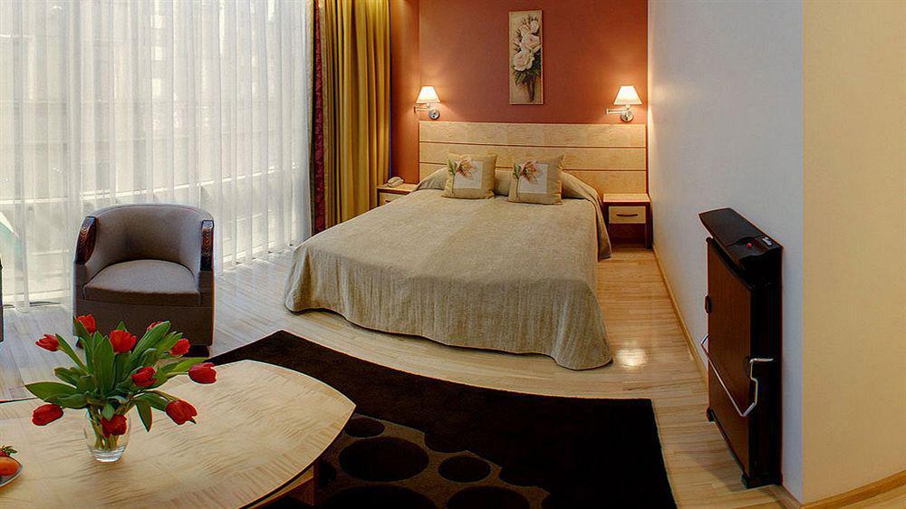 Royal Square Hotel & Suites Riga Ngoại thất bức ảnh